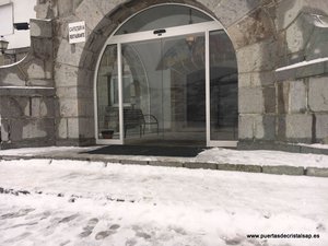 PUERTAS AUTOMATICAS EN PARADORES DE ASTURIAS