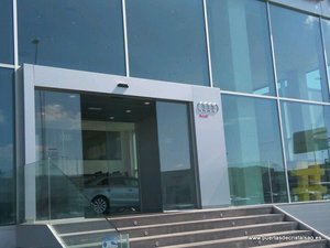 PUERTAS AUTOMATICAS EN CONCESIONARIOS EN LEON