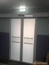 puerta automatica de cristal para hospital