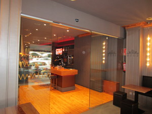 puerta de cristal para restaurantes