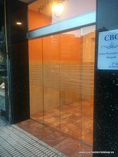 PUERTA DE CRITAL AUTOMATICA PLAZA DE LA MERCED 6, AVILES, ASTURIAS