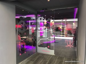 puerta automatica de cristal restaurante