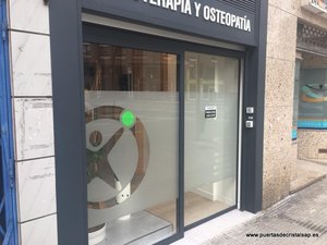 PUERTA AUTOMATICA PARA CLINICA EN AVILES