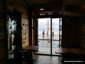 PUERTA AUTOMATICA PARA RESTAURANTES EN GIJON