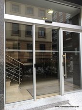 PUERTA AUTOMATICA COMUNIDAD DE VECINOS EN OVIEDO