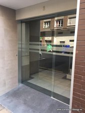 PUERTA AUTOMATICA PARA COMUNIDADES EN AVILES