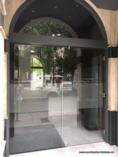PUERTA AUTOMATICA PARA COMUNIDADES EN GIJON