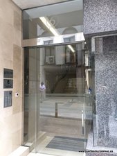 PUERTAS AUTOMATICAS PARA EDIFICIOS EN OVIEDO