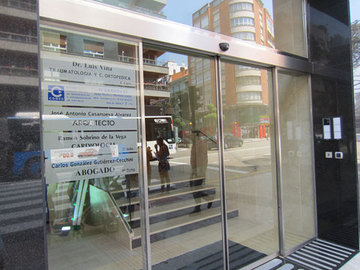 Puerta Avenida Galicia 7
