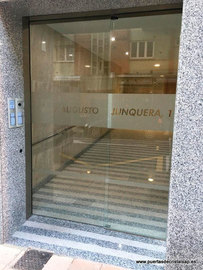 Puerta Portal Augusto Junquera 1