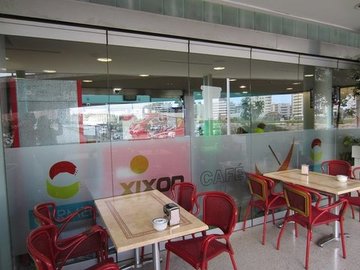 Cierre de cirstal  Cafetería ADIF