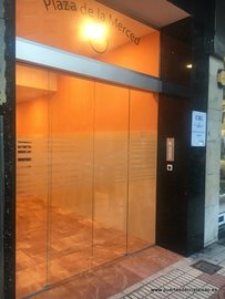 PUERTA DE CRISTAL AUTOMATICA COMUNIDAD PLAZA DE MERCED AVILES