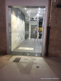 PUERTA DE CRISTAL AUTOMATICA COMUNIDAD MARQUES DE SAN ESTEBAN 42