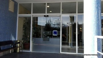 PUERTA AUTOMATICA ESTABLECIMIENTOS RESIDENCIALES PARA ANCIANOS DE ASTURIAS