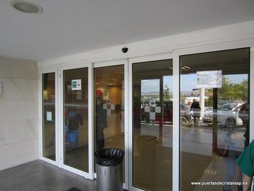 PUERTAS AUTOMATICAS HOSPITAL DE CABUEÑES GIJON
