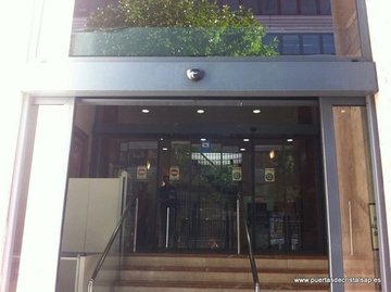 PUERTAS AUTOMATICAS ORGANISMOS PUBLICOS DELEGACION HACIENDA LEON